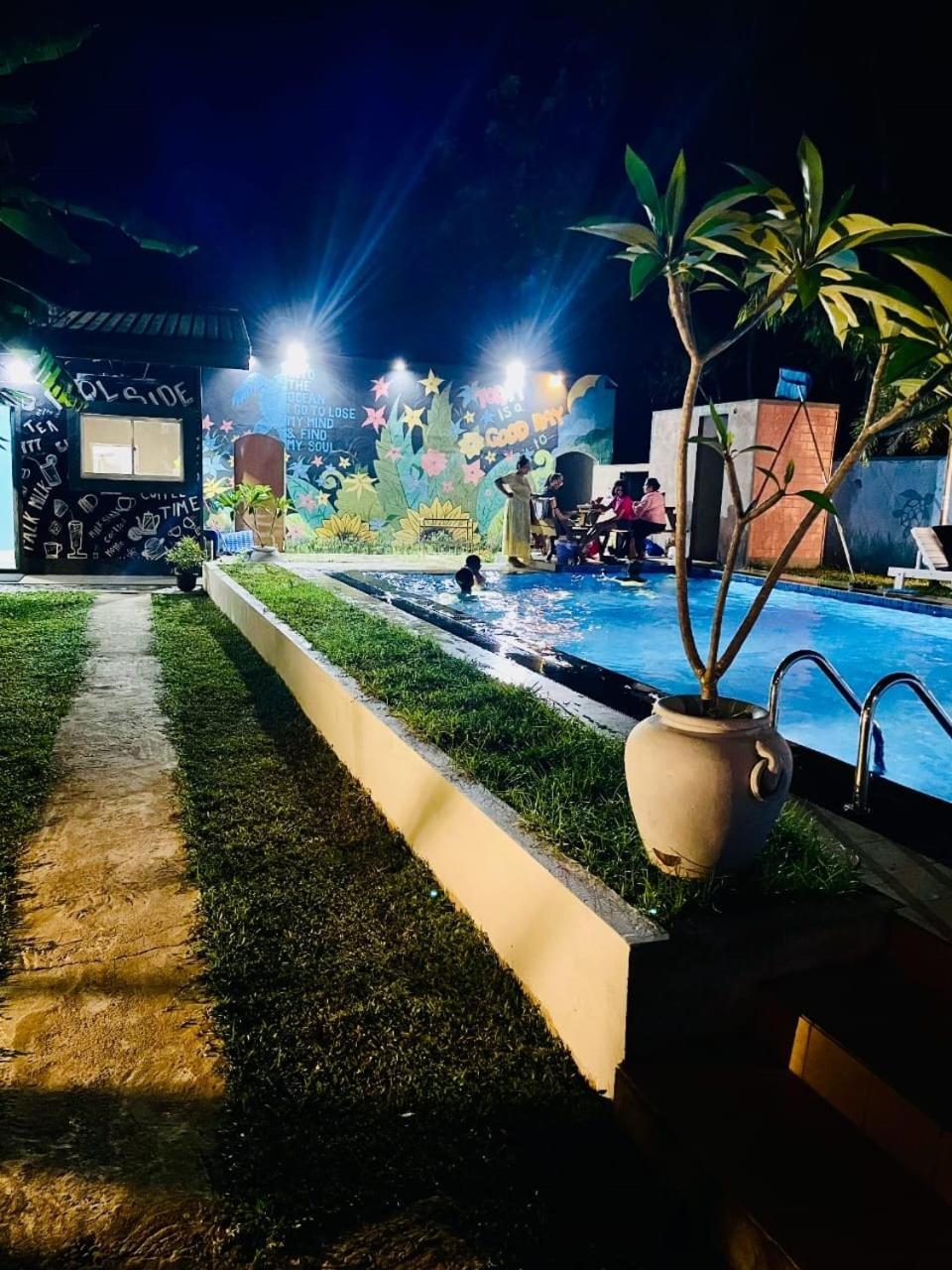 Thinaya Lake Resort อนุราธปุระ ภายนอก รูปภาพ